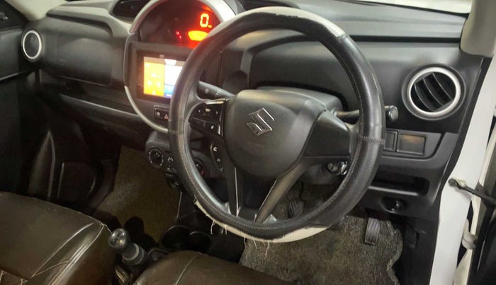 2021 Maruti S PRESSO VXI+, Petrol, Manual, 29,488 km, Steering wheel - Steering cover is minor torn