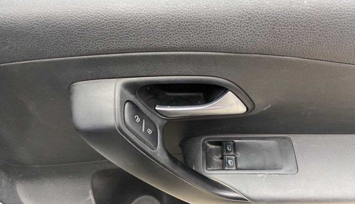2017 Volkswagen Ameo TRENDLINE 1.2L, Petrol, Manual, 67,731 km, Driver Side Door Panels Control