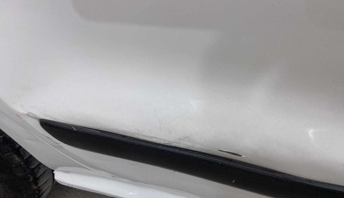 2017 Volkswagen Ameo TRENDLINE 1.2L, Petrol, Manual, 67,731 km, Right rear door - Minor scratches