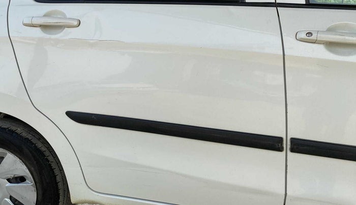 2018 Maruti Celerio VXI (O), Petrol, Manual, 74,436 km, Right rear door - Minor scratches