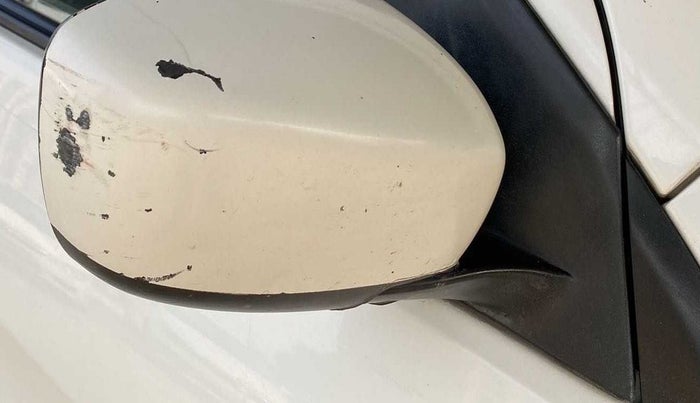 2018 Maruti Celerio VXI (O), Petrol, Manual, 74,436 km, Right rear-view mirror - Cover has minor damage