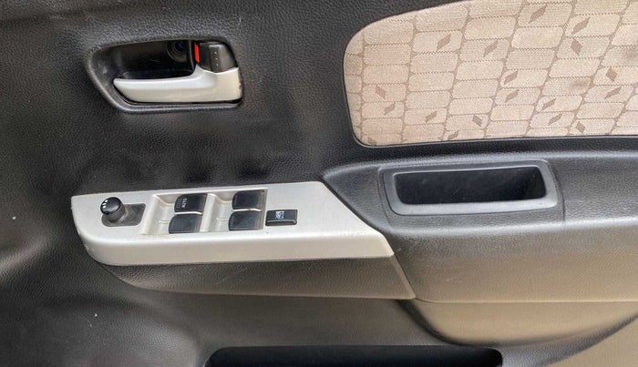 2015 Maruti Wagon R 1.0 VXI, Petrol, Manual, 64,708 km, Driver Side Door Panels Control