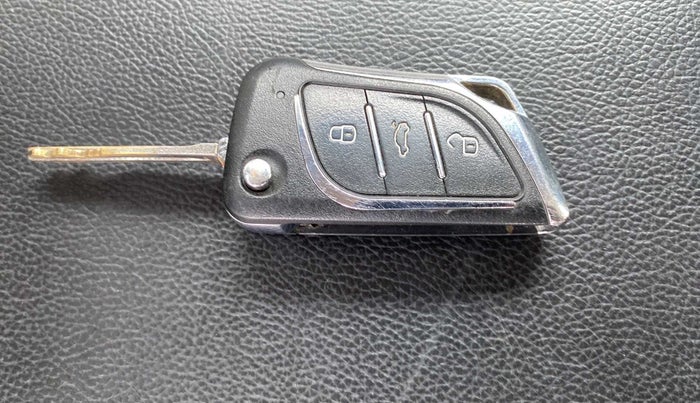 2015 Hyundai Grand i10 SPORTZ 1.2 KAPPA VTVT, Petrol, Manual, 87,658 km, Key Close Up