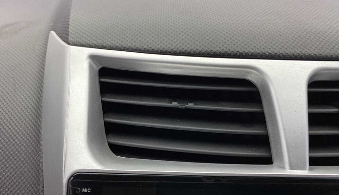 2015 Hyundai Verna FLUIDIC 4S 1.6 VTVT S, Petrol, Manual, 79,862 km, AC Unit - Front vent has minor damage