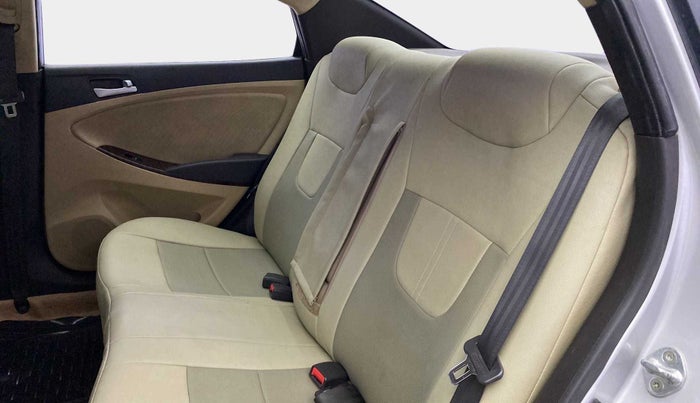 2015 Hyundai Verna FLUIDIC 4S 1.6 VTVT S, Petrol, Manual, 79,862 km, Right Side Rear Door Cabin