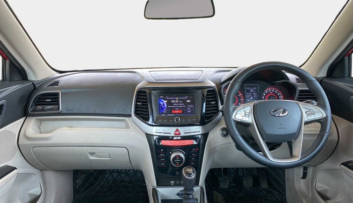 2020 Mahindra XUV300 W8 1.2 PETROL, Petrol, Manual, 50,172 km, Dashboard