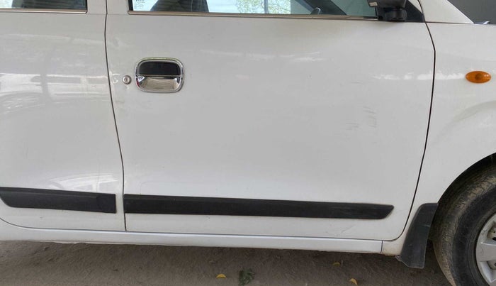 2020 Maruti New Wagon-R LXI CNG 1.0, CNG, Manual, 54,687 km, Driver-side door - Slightly dented