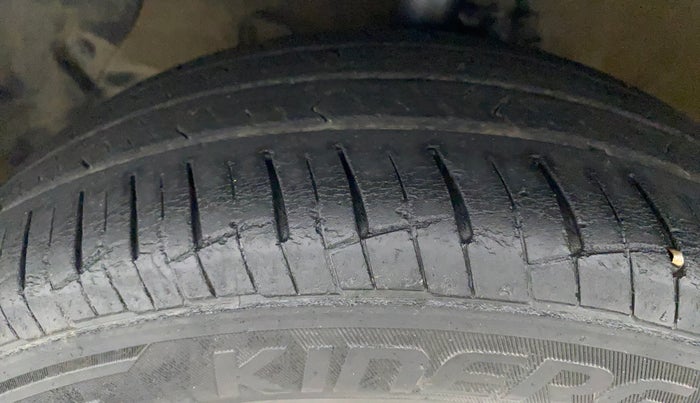 2019 Hyundai Grand i10 ASTA 1.2 KAPPA VTVT, Petrol, Manual, 36,459 km, Left Front Tyre Tread