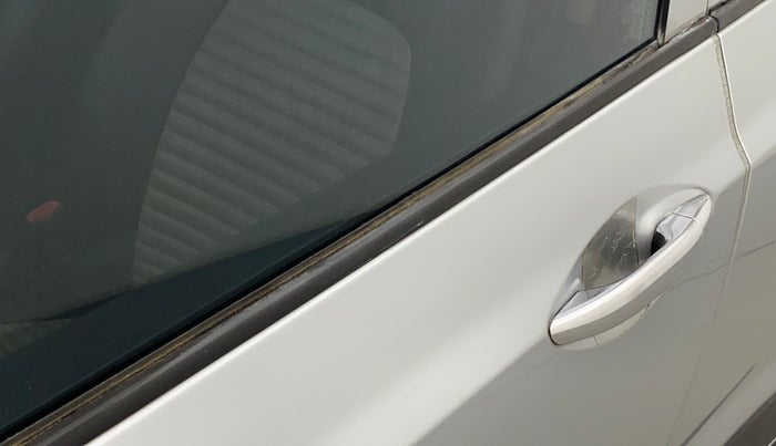 2019 Hyundai Grand i10 ASTA 1.2 KAPPA VTVT, Petrol, Manual, 36,459 km, Front passenger door - Weather strip has minor damage