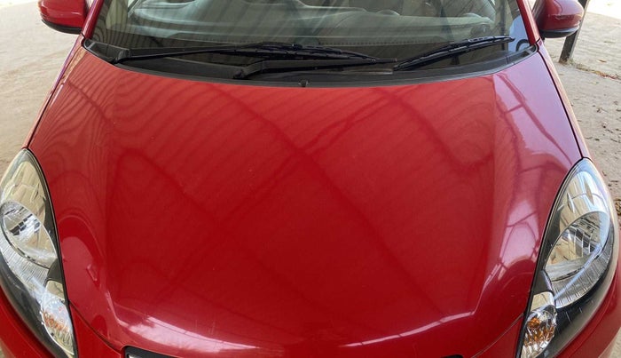 2014 Honda Brio VX AT, Petrol, Automatic, 36,343 km, Bonnet (hood) - Minor scratches