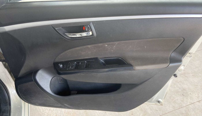 2016 Maruti Swift VXI O, Petrol, Manual, 62,689 km, Driver Side Door Panels Control