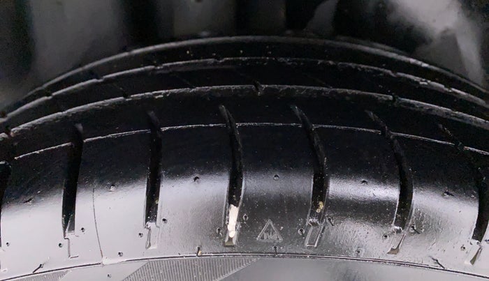 2019 Volkswagen Polo COMFORTLINE 1.0 PETROL, Petrol, Manual, 55,331 km, Right Rear Tyre Tread