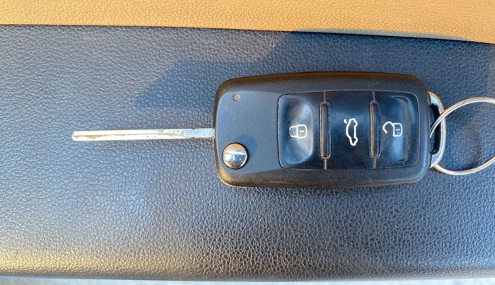 2018 Volkswagen Ameo HIGHLINE1.5L, Diesel, Manual, 43,094 km, Key Close Up