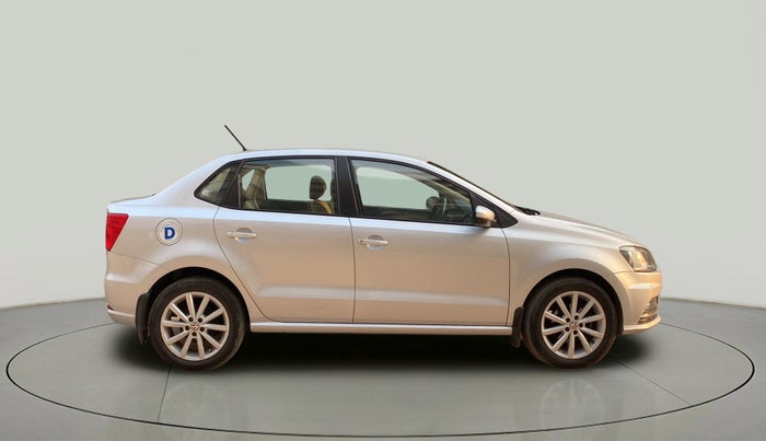 2018 Volkswagen Ameo HIGHLINE1.5L, Diesel, Manual, 43,094 km, Right Side View
