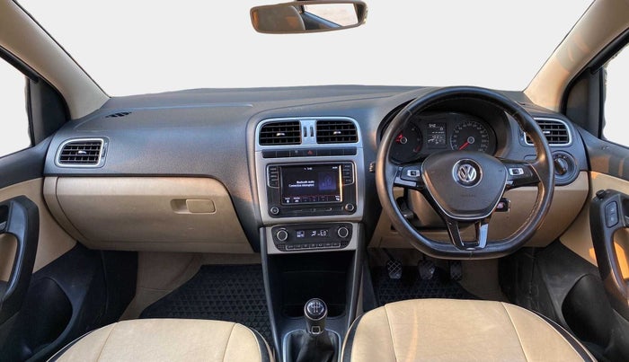 2018 Volkswagen Ameo HIGHLINE1.5L, Diesel, Manual, 43,094 km, Dashboard