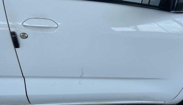 2016 Datsun Redi Go T (O), Petrol, Manual, 50,423 km, Driver-side door - Minor scratches