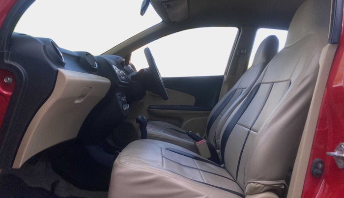2015 Honda Brio VX AT, Petrol, Automatic, 45,642 km, Right Side Front Door Cabin