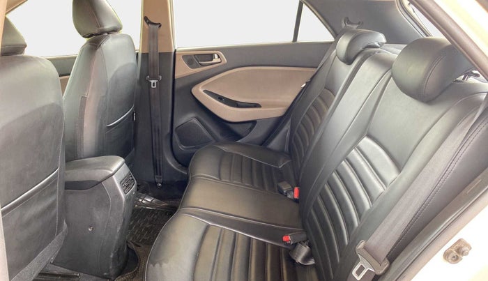 2015 Hyundai Elite i20 ASTA 1.2, Petrol, Manual, 31,297 km, Right Side Rear Door Cabin