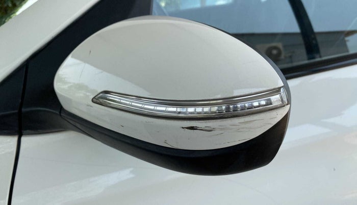 2015 Hyundai Elite i20 ASTA 1.2, Petrol, Manual, 31,297 km, Right rear-view mirror - Minor scratches