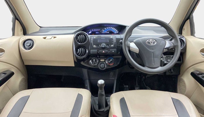 2019 Toyota Etios Liva V DUAL TONE, Petrol, Manual, 56,258 km, Dashboard