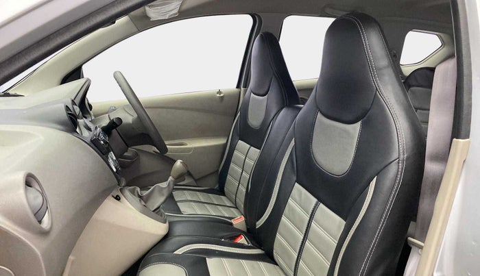 2015 Datsun Go Plus T, Petrol, Manual, 36,852 km, Right Side Front Door Cabin