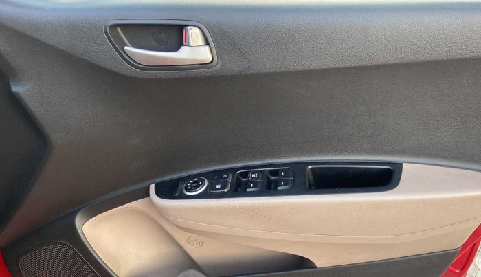 2015 Hyundai Xcent S (O) 1.2, Petrol, Manual, 73,759 km, Driver Side Door Panels Control