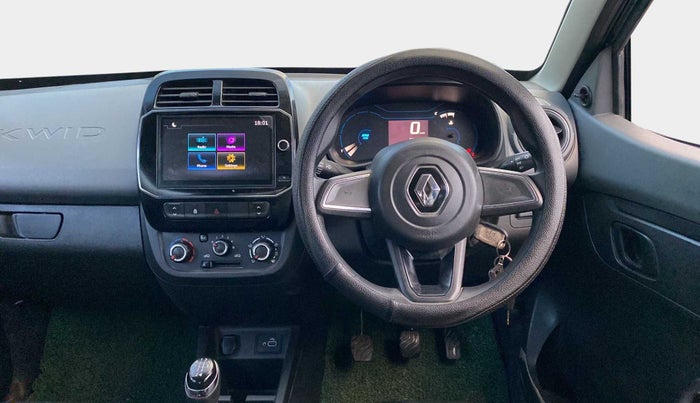 2020 Renault Kwid RXT 0.8, Petrol, Manual, 9,635 km, Steering Wheel Close Up