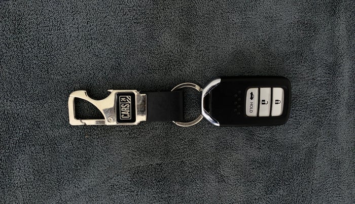 2018 Honda Amaze 1.5L I-DTEC VX, Diesel, Manual, 55,666 km, Key Close Up