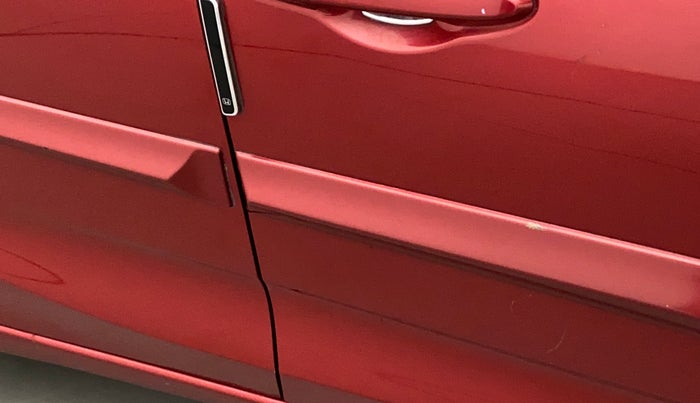 2018 Honda Amaze 1.5L I-DTEC VX, Diesel, Manual, 55,666 km, Driver-side door - Minor scratches