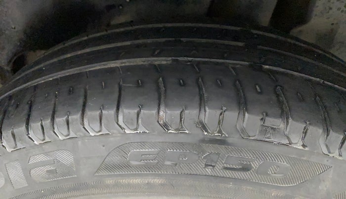 2017 Maruti Dzire VXI, Petrol, Manual, 85,962 km, Left Rear Tyre Tread