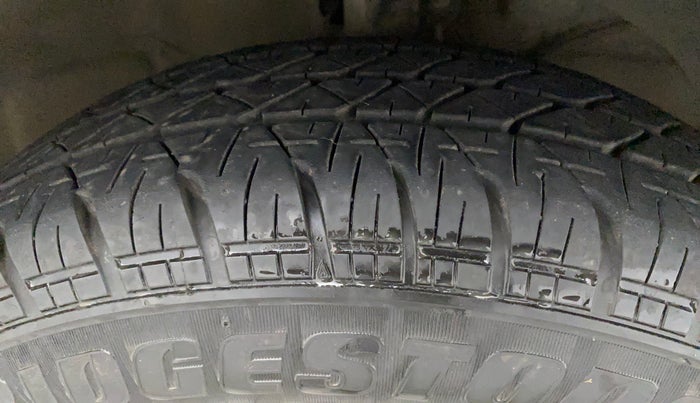 2017 Maruti Dzire VXI, Petrol, Manual, 85,962 km, Right Front Tyre Tread