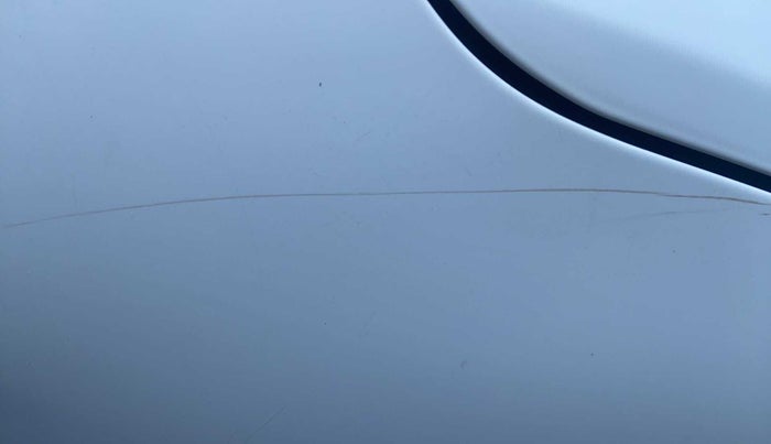 2017 Hyundai Creta E PLUS 1.6 PETROL, Petrol, Manual, 1,01,891 km, Right fender - Minor scratches