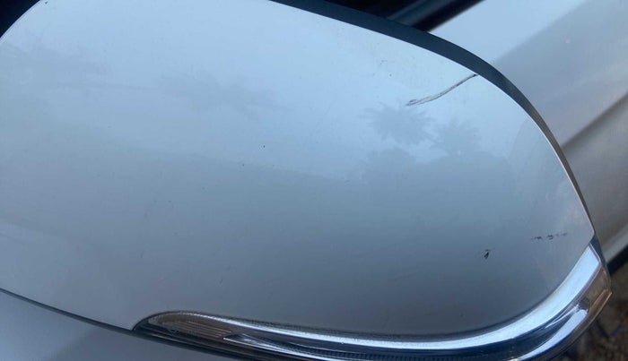 2017 Hyundai Creta E PLUS 1.6 PETROL, Petrol, Manual, 1,01,891 km, Left rear-view mirror - Minor scratches