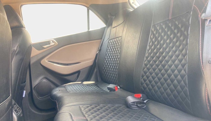 2019 Hyundai Elite i20 MAGNA PLUS 1.2, Petrol, Manual, 29,437 km, Right Side Rear Door Cabin