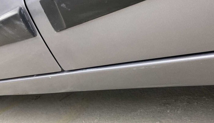 2016 Maruti Wagon R 1.0 VXI AMT, Petrol, Automatic, 67,338 km, Left running board - Minor scratches
