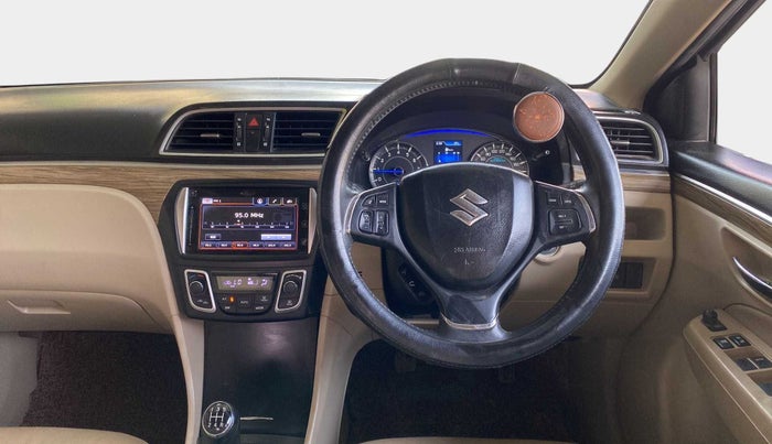 2018 Maruti Ciaz ALPHA 1.5 SHVS PETROL, Petrol, Manual, 38,065 km, Steering Wheel Close Up