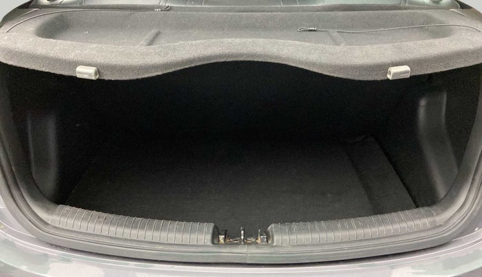 2018 Hyundai Grand i10 MAGNA 1.2 KAPPA VTVT, Petrol, Manual, 18,604 km, Boot Inside