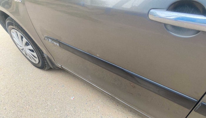 2015 Maruti Swift Dzire VDI ABS, Diesel, Manual, 86,383 km, Front passenger door - Slightly dented