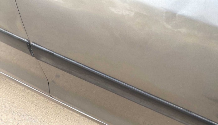 2015 Maruti Swift Dzire VDI ABS, Diesel, Manual, 86,383 km, Driver-side door - Slightly dented