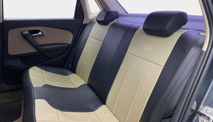 2016 Volkswagen Ameo HIGHLINE1.5L, Diesel, Manual, 82,132 km, Right Side Rear Door Cabin