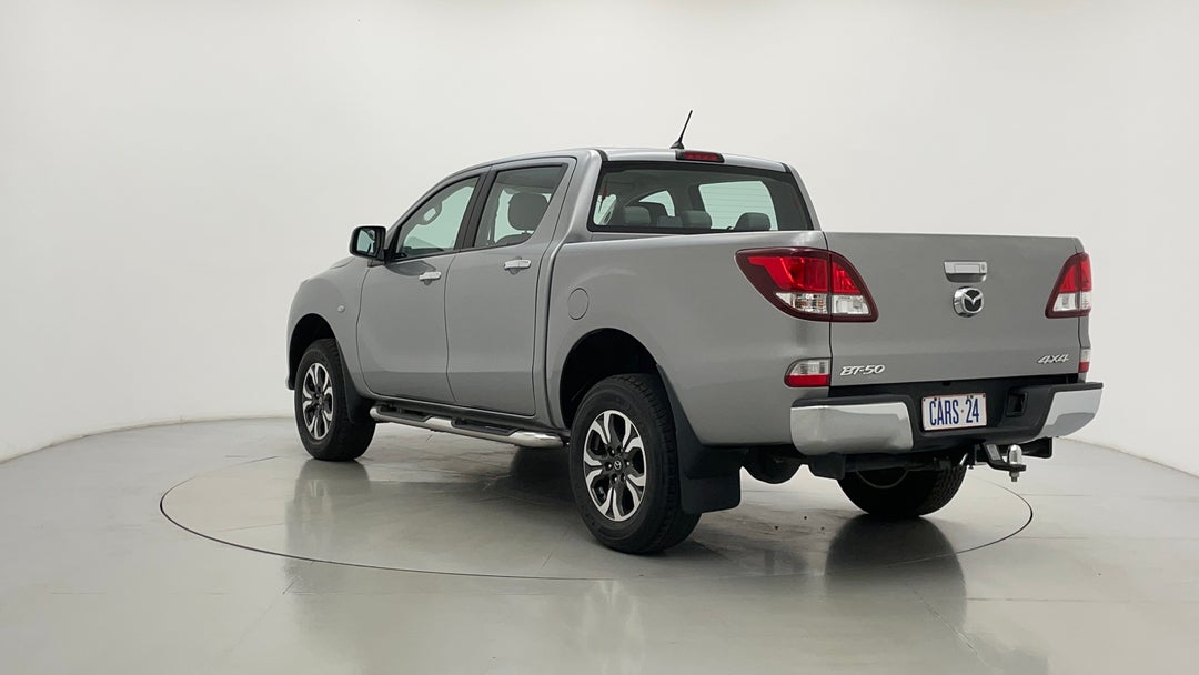 Left Back Diagonal (45- Degree) View