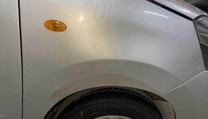 2018 Maruti Wagon R 1.0 VXI, Petrol, Manual, 70,676 km, Right fender - Minor scratches