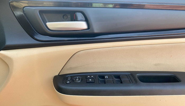 2021 Honda Amaze 1.2L I-VTEC V, Petrol, Manual, 17,153 km, Driver Side Door Panels Control