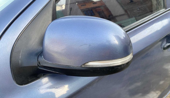 2013 Hyundai i20 SPORTZ 1.2, Petrol, Manual, 54,802 km, Left rear-view mirror - Cover has minor damage