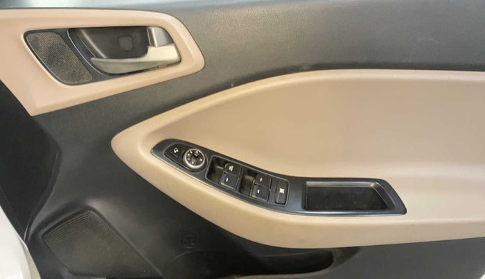 2017 Hyundai Elite i20 ASTA 1.2, Petrol, Manual, 63,414 km, Driver Side Door Panels Control