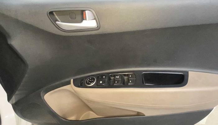 2017 Hyundai Grand i10 SPORTZ (O) 1.2 KAPPA VTVT, Petrol, Manual, 19,850 km, Driver Side Door Panels Control
