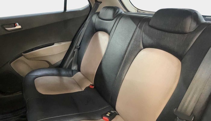 2017 Hyundai Grand i10 SPORTZ (O) 1.2 KAPPA VTVT, Petrol, Manual, 19,850 km, Right Side Rear Door Cabin