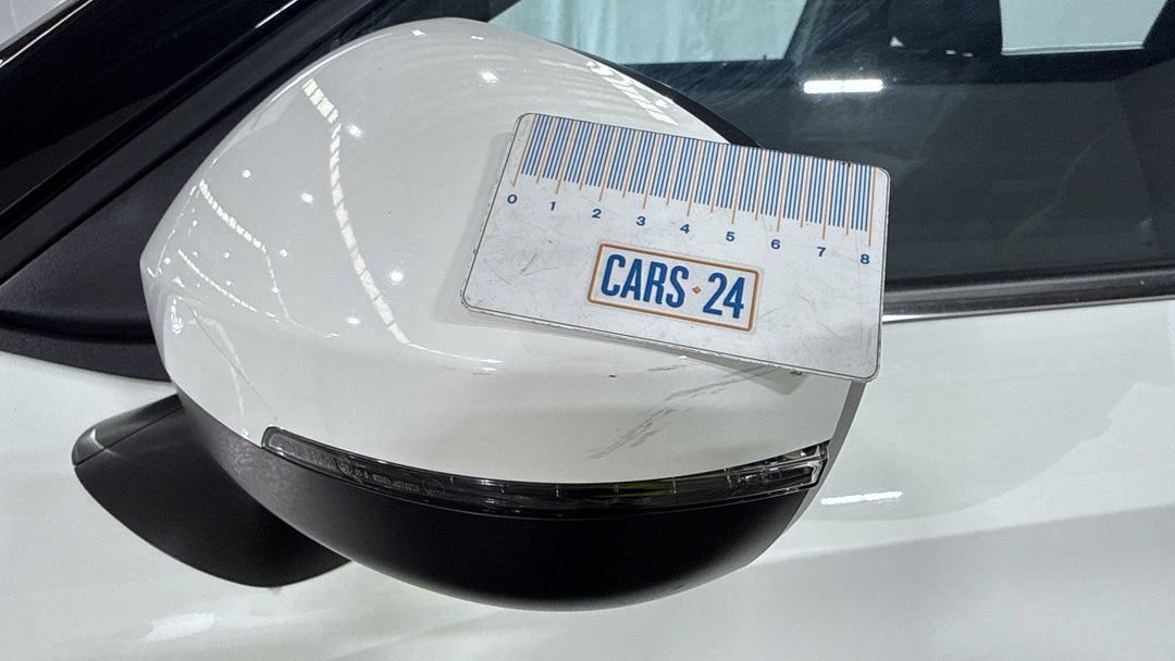 2023 Mitsubishi Outlander Es 7 Seat (2WD), Automatic, 52062 km, Side Mirrors Housing LHS Scratch