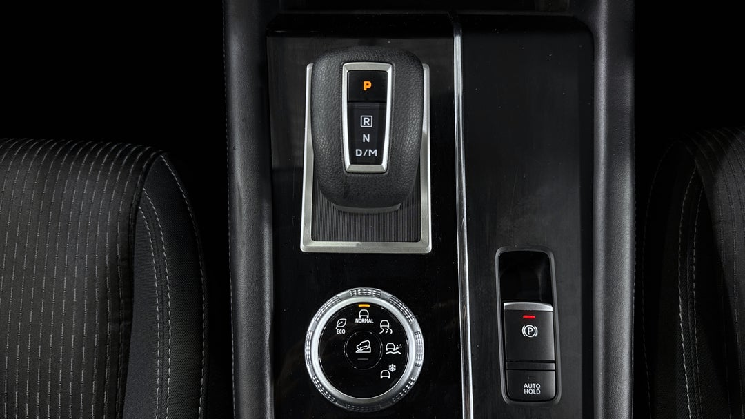 2023 Mitsubishi Outlander Es 7 Seat (2WD), Automatic, 52062 km, Gear Lever 