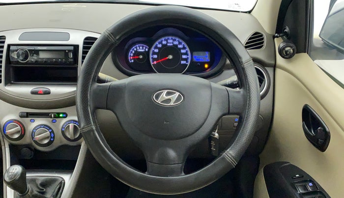 2013 Hyundai i10 MAGNA 1.1, Petrol, Manual, 48,653 km, Steering Wheel Close Up